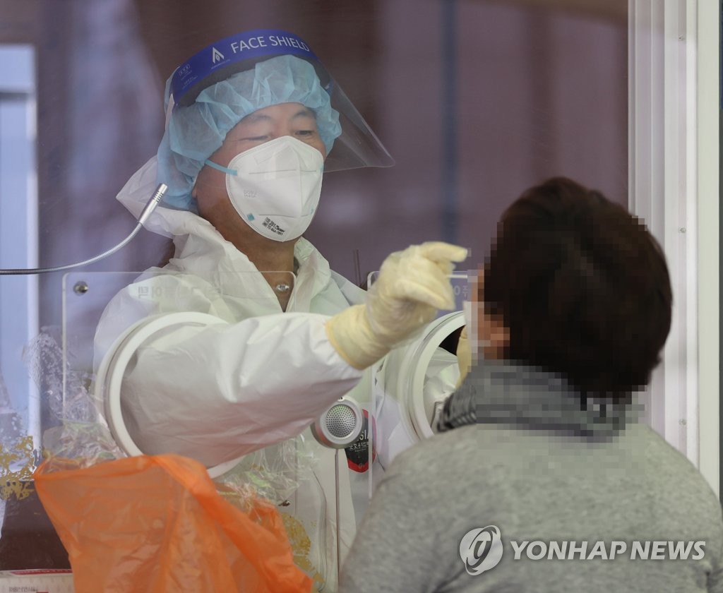 울산 21명 확진…산발적 연쇄 감염에 경로 미궁 사례 증가(종합2보)