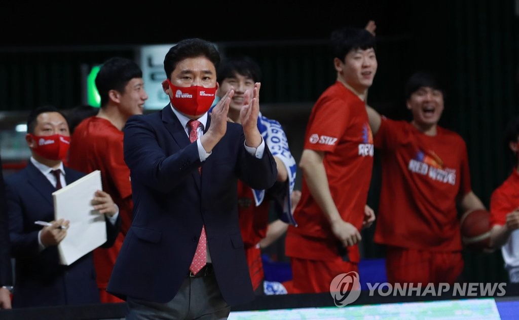 PO 5연승 김승기 인삼공사 감독 "상대 수비, 크게 걱정 안 해"