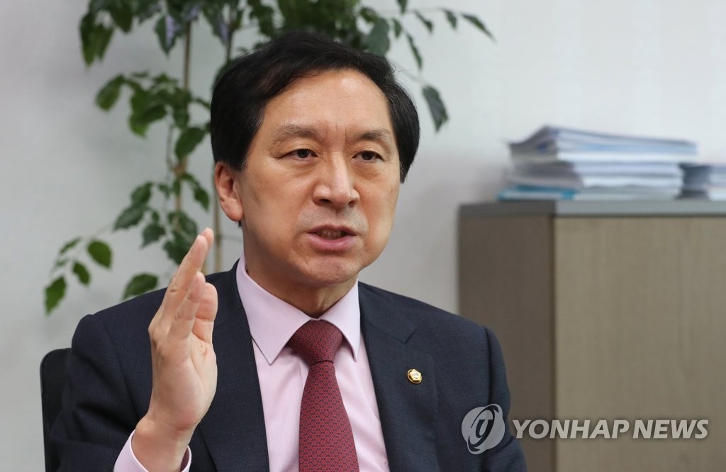 울산선거 의혹 '피해자'에서 野 원내사령탑으로…김기현은 누구?