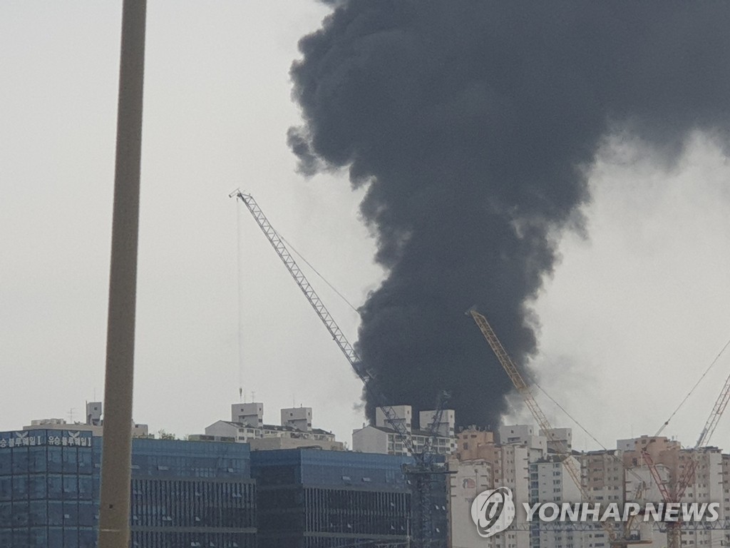 남양주 오피스텔 화재 내일 합동감식…"실외기 설치 중 불"