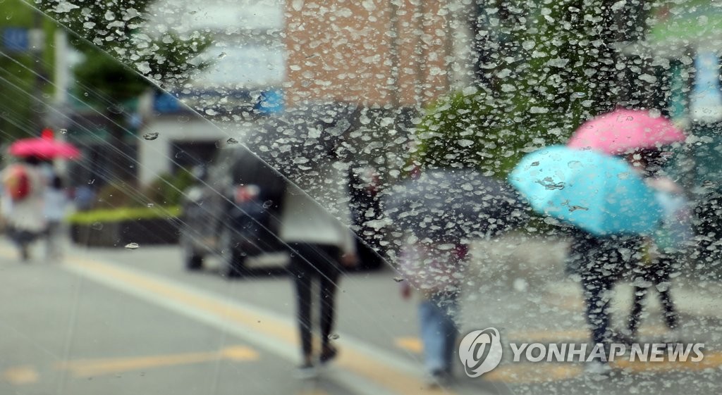 오늘 안동서 우박 떨어져…내일까지 '황사비'