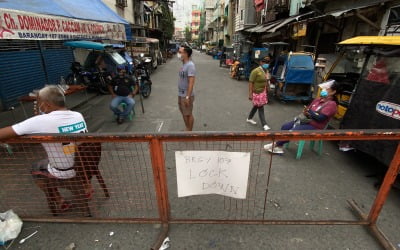 필리핀, 수도권 봉쇄 연장…신규확진 이틀 연속 1만명↑