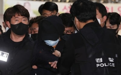 '노원 세 모녀 살인' 피의자 8시간 조사…내일 구속영장 신청 예정