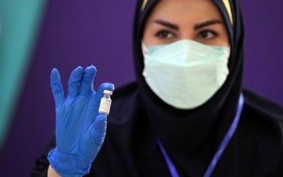 이란 "자체개발 백신 '코비란', 대량생산 돌입"