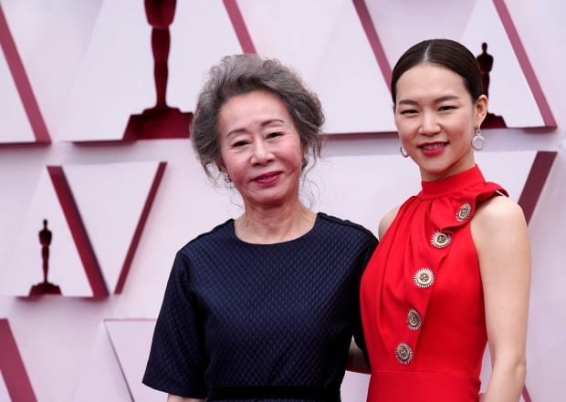 영화 '미나리' 주역 윤여정, 한예리 /사진=AFP