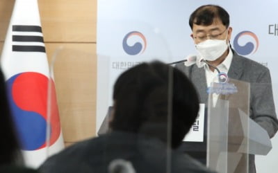 '이루다' 철퇴로 고민 커진 AI업계…"불확실성 커져 사업 위축"