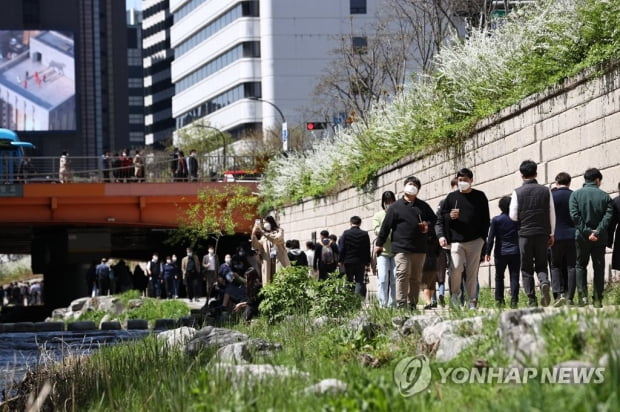 일교차 큰 날씨…중부 오전 미세먼지 '나쁨'