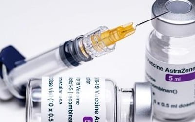 영국서도 AZ 백신 혈전 가능성 제기…"접종은 계속해야"