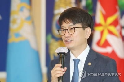 한영 국방차관 전화 통화…국방교류협력 방안 논의