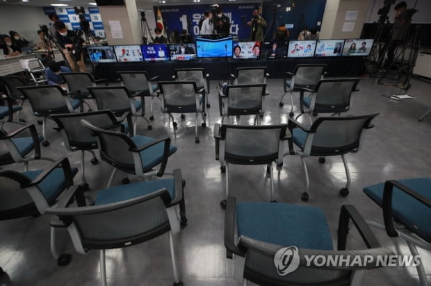 野, 서울·부산 고토 회복…진짜 승부는 내년 지방선거