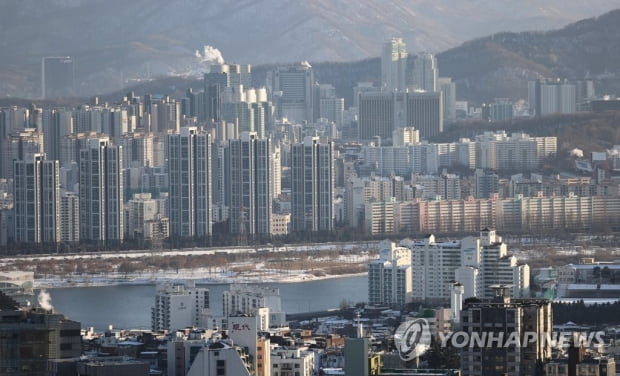 서울 아파트 매수심리 진정…4개월여 만에 공급이 수요 초과