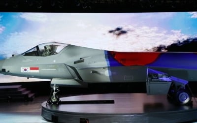 한국형 전투기, 공군 상징 '보라매' 명명…"자주국방 위해 비상"