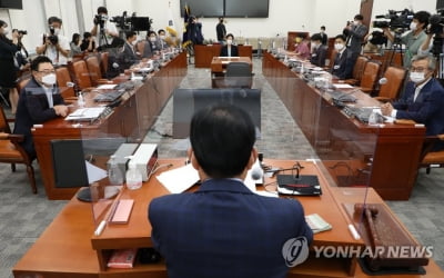 국회 윤리위 8개월만 내달 가동…여야의원 징계안 12건 논의
