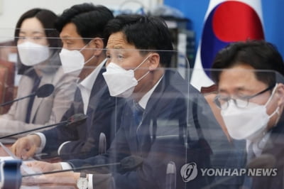 민주 "부동산 후속입법 속도…가짜뉴스3법도 적극논의"