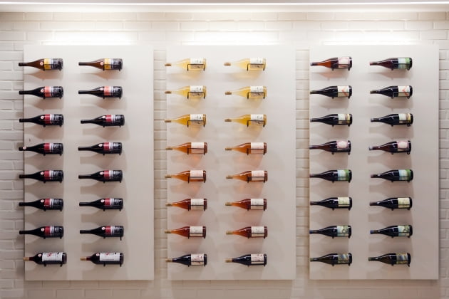 세계 2000여종 와인이 한 곳에…복합주류문화공간 '라빈' 개장