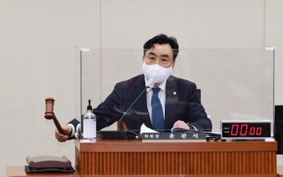 與 사무총장에 3선 윤관석 "무거운 책임감 느낀다"