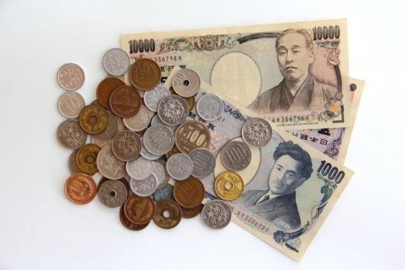 1만엔? 1천엔?…일본인이 불안할 때 늘어나는 지폐는 [정영효의 인사이드 재팬]