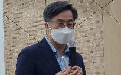 '플랜B' 주목받는 김동연 "미래 이야기하는 지도자 없다"