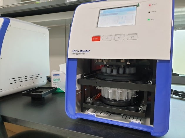 미코바이오메드의 PCR용 핵산추출기기의 모습. 이주현 기자