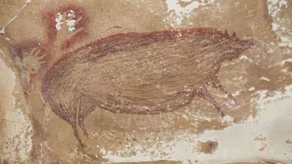 인류 최초의 미술 작품이라는 4만5000년 전에 그려진 술라웨시섬의 동굴벽화 속 돼지그림