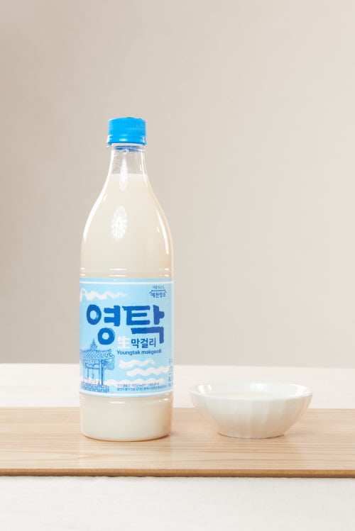 ‘회장의 이름을 딴’ 영탁막걸리, 전통 막걸리 맛을 인정 받다