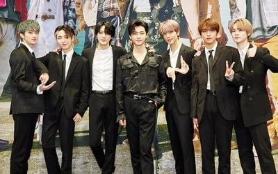 '승승장구' NCT DREAM, 첫 정규 음반 판매량 200만장 돌파 [공식]