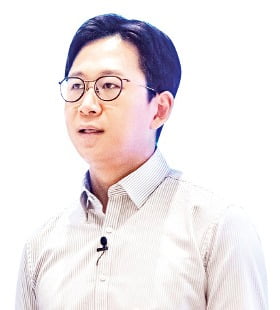 SW 만들고, 백신 개발 돕고…LG '꿈의 AI' 만든다