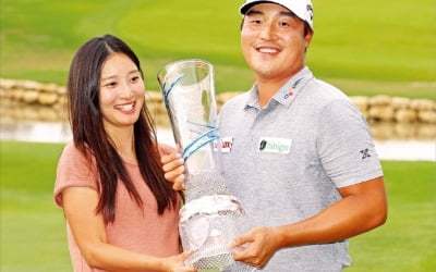 [포토] 80번 도전 끝에…이경훈 PGA투어 첫 우승 