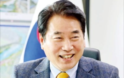 백군기 용인시장 "차별화된 경기체육대회 개최로 용인 위상 높일 기회로 삼을 것"