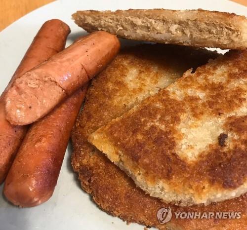 "고기없는 햄버거·토마토로 만든 참치…대체 단백질 뜬다"