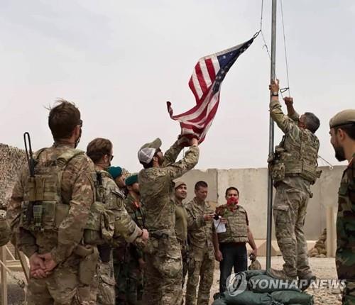 '미군 철수' 아프간 혼돈 속으로…탈레반 공세·주민 탈출
