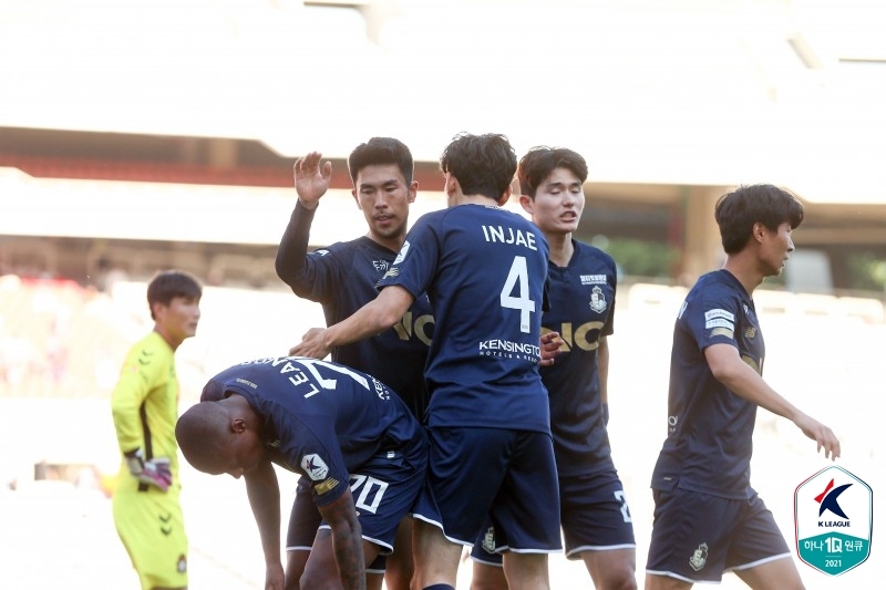 '한의권 동점골' K리그2 이랜드, 경남과 1-1 무승부