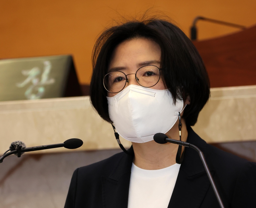 박희정 포항시의원 "서핑 편의시설 민간위탁 과정 불투명"
