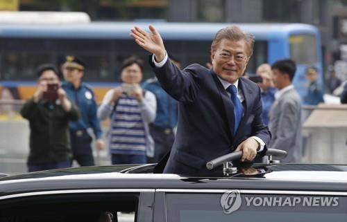 일본 언론 "문 대통령 임기 중 한일관계 개선 어려울 것"
