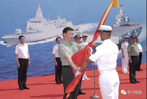 "중국 하이난함, 해군의 경항모 활용 야심 반영"