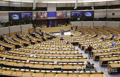 "'당신을 지켜보고 있다'…유럽의 중국 연구자들 압박 가중"