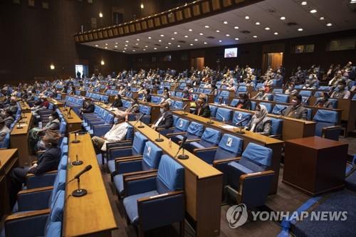 코로나 확산에 정치혼란까지…올리 네팔 총리, 신임 투표서 패배