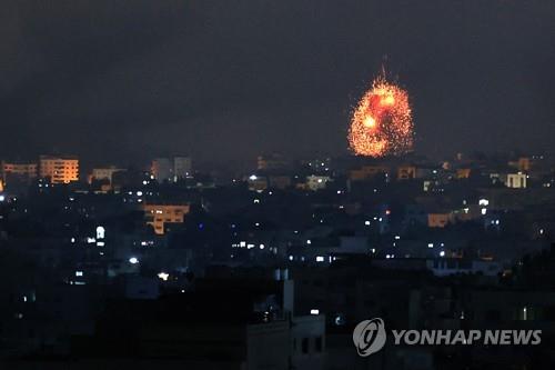 "무거운 대가"vs"가혹한 교훈"…닷새째 충돌 이-팔 전면전 태세(종합)