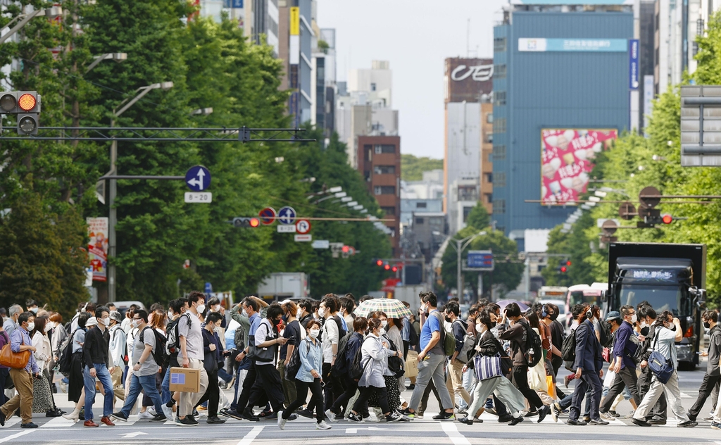 '약발 사라진 긴급사태'…일본 코로나 신규확진 연일 6천명대