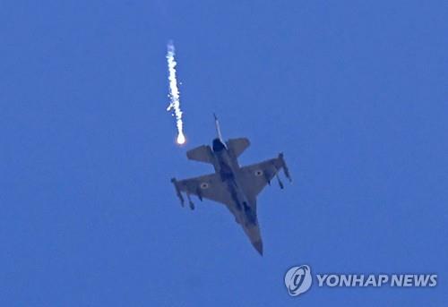 정보전에 낚이고 사무실 폭격까지…이-팔 충돌 취재 외신 수난