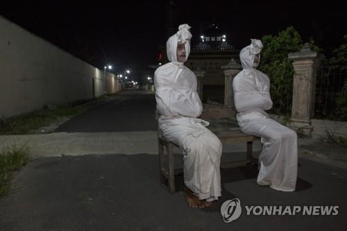 인니 명절 후 코로나 폭증 우려…'뽀쫑 귀신'으로 예방 캠페인