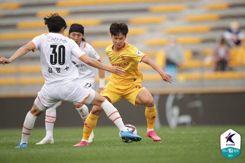 프로축구 광주-제주, 90분 헛심 공방…'멀고 먼 무승 탈출'