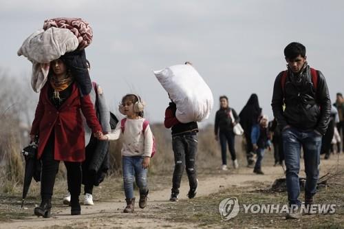 "지난해 전 세계 자국 내 피란민 약 5천500만명…역대 최다"