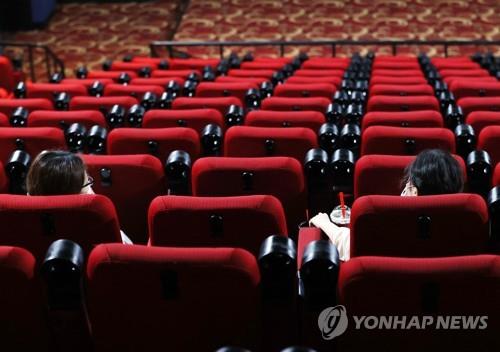 '분노의 질주' 관객 수요 입증…한국영화 여름철 개봉 저울질