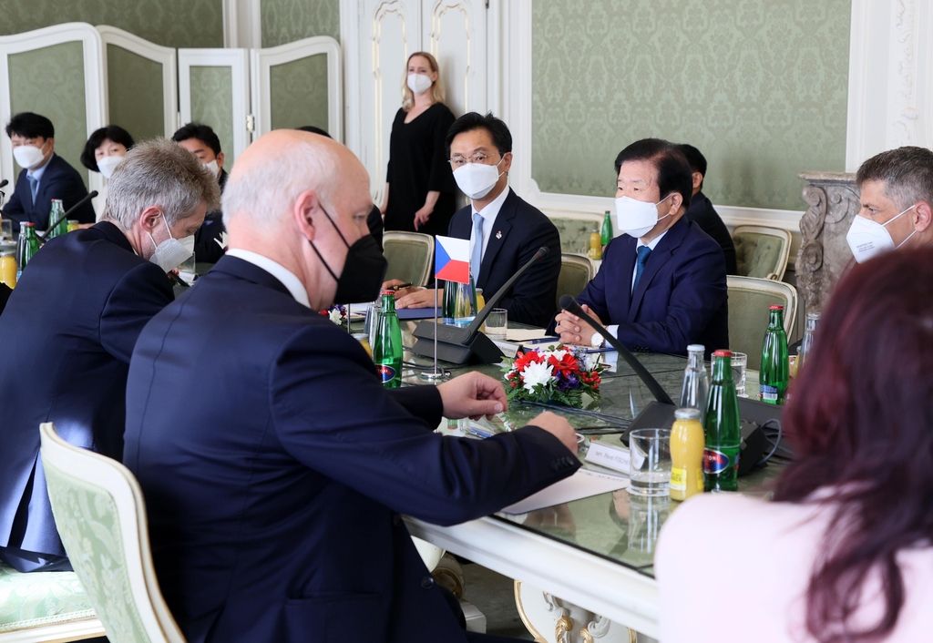 박의장, 체코 상원의장에 "한국, 원전 건설 최적 파트너"