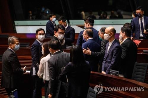 미 "홍콩선거제 개편, 민주제도 훼손"…중 "터무니없는 비난"(종합)