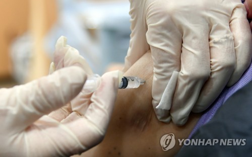 부산 고령층 백신접종 거의 마무리…경로당 이르면 6월 개방