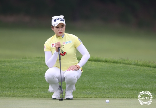 지한솔, KLPGA 투어 E1 채리티오픈 2R 선두…하민송 2위(종합)