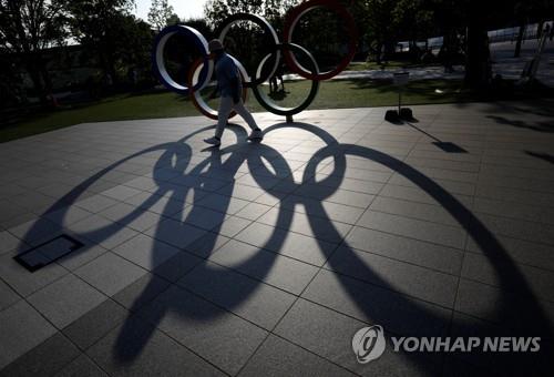 日코로나 전문가 올림픽 우려 표명 취소…'입 막음' 논란