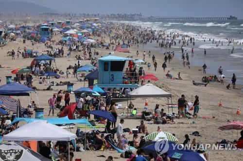 여름이 오자 여행 시작됐다…메모리엘데이 연휴 미국 '들썩'